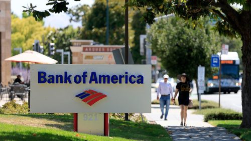 Trump zvažuje, že nariadi bankám zhromažďovať údaje o občianstve – FT