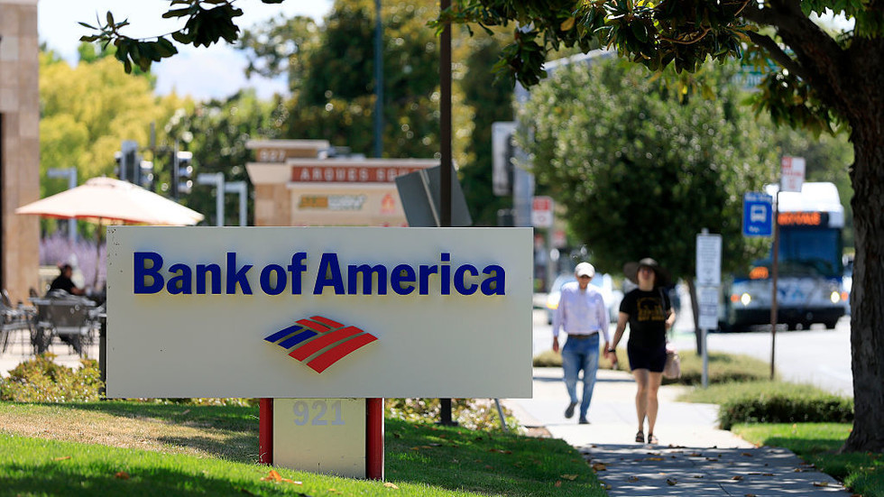 Trump zvažuje, že nariadi bankám zhromažďovať údaje o občianstve – FT Trump zvažuje, že nariadi bankám zhromažďovať údaje o občianstve – FT