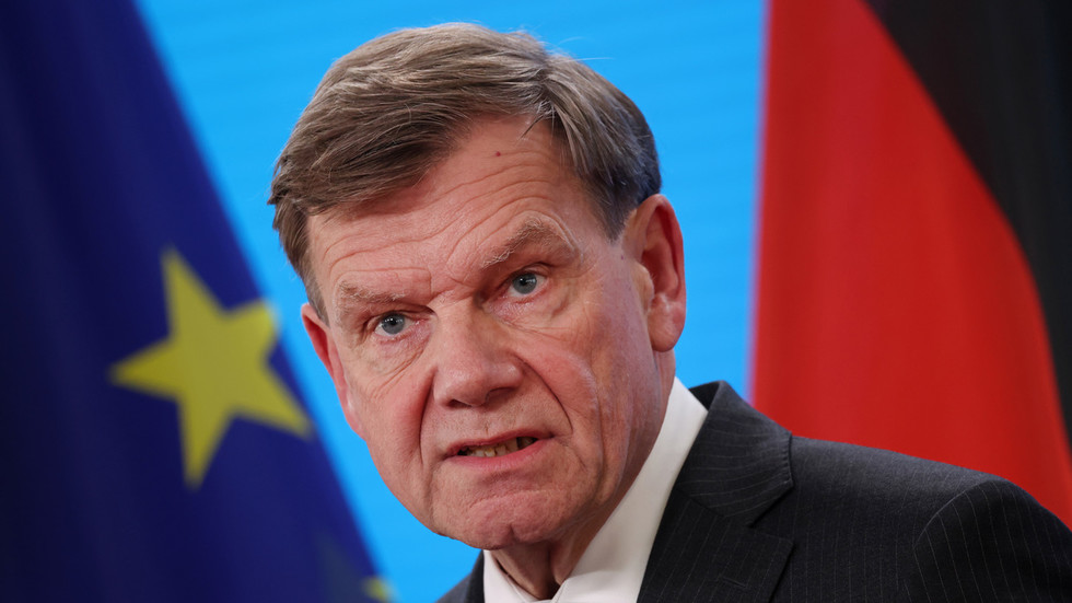 Nemecký minister zahraničných vecí: Rokovania EÚ o ďalšom zaistení ruských aktív sú „uzavreté“