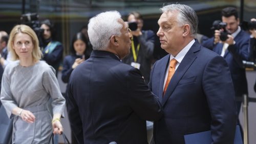 EÚ by rada ponúkla Maďarsku zákulisnú dohodu o dodávkach ruskej ropy – Politico