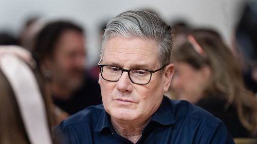 Starmer ponížený Zelenými vo voľbách