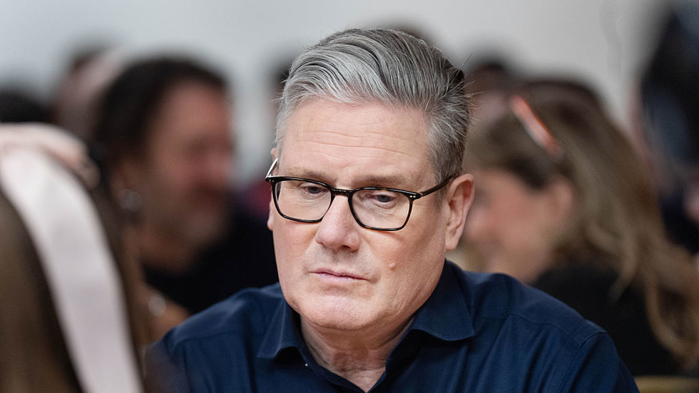 Starmer ponížený Zelenými vo voľbách