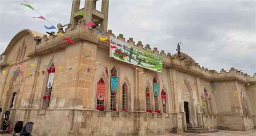 Irackí kresťania oslavujú Kvetnú nedeľu bohoslužbami iba v kostole uprostred vojny