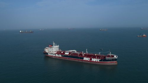 Ceny ropy prudko vzrástli po americko-izraelských útokoch na Irán