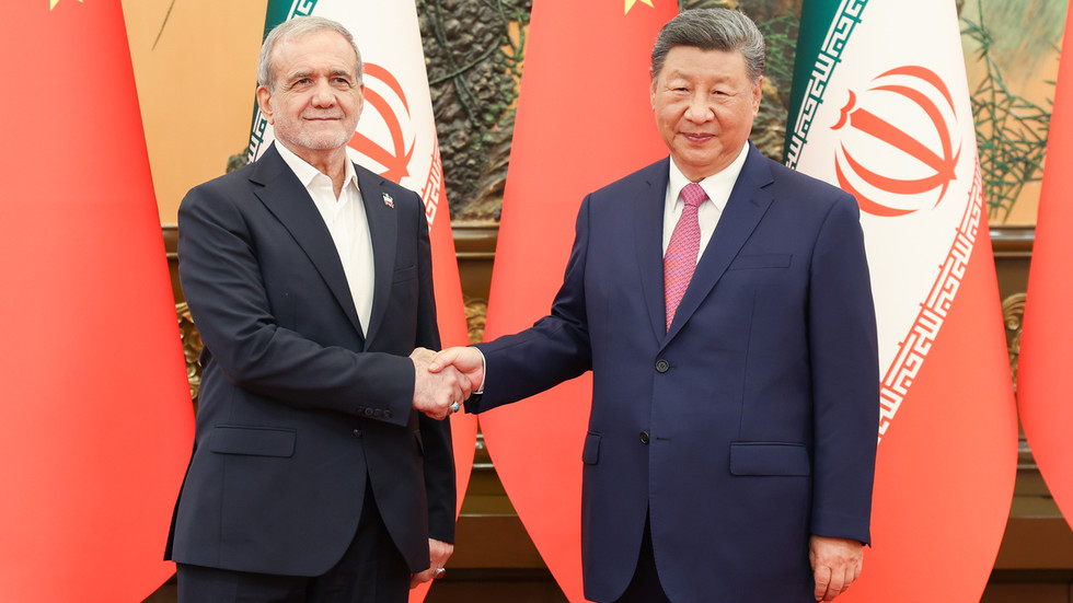 Čo Čína stratí – a získa – z vojny s Iránom Čo Čína stratí – a získa – z vojny s Iránom