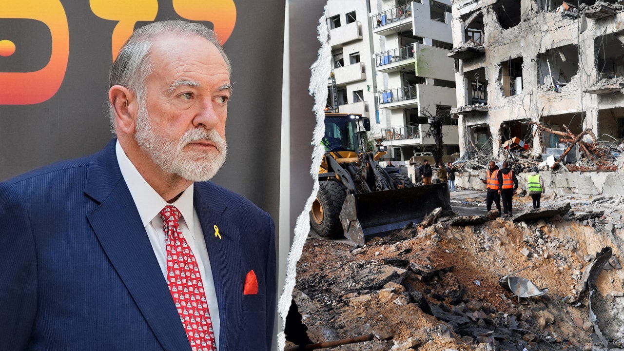 Veľvyslanec USA Mike Huckabee opisuje „najlepšiu možnosť“ pre Američanov, ktorí chcú utiecť z Izraela Veľvyslanec USA Mike Huckabee opisuje „najlepšiu možnosť“ pre Američanov, ktorí chcú utiecť z Izraela