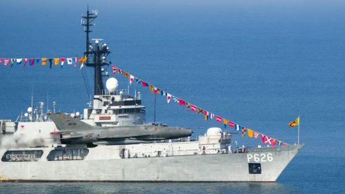 Ponorka potopila iránsku vojnovú loď pri pobreží Srí Lanky, informovala agentúra Reuters.