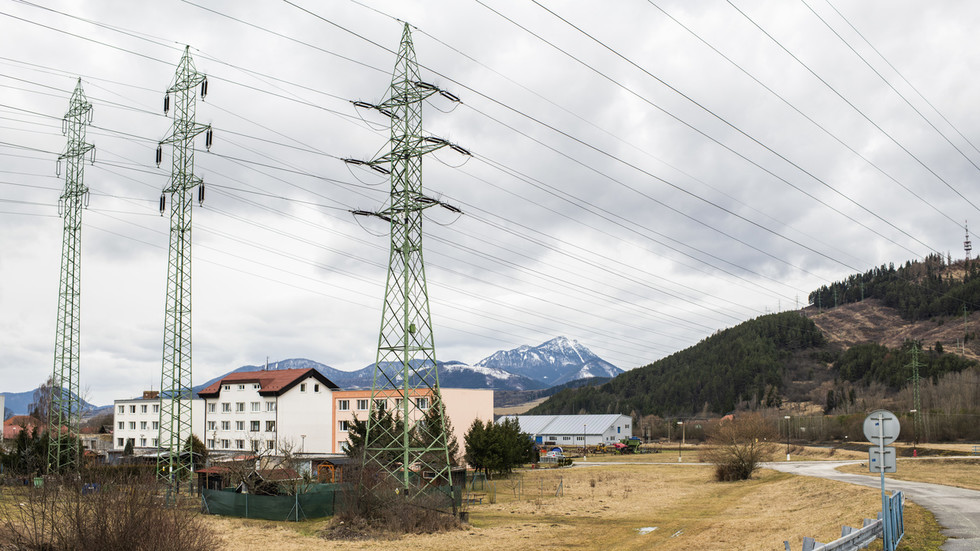 Slovensko ukončí núdzový program dodávok elektriny pre Ukrajinu