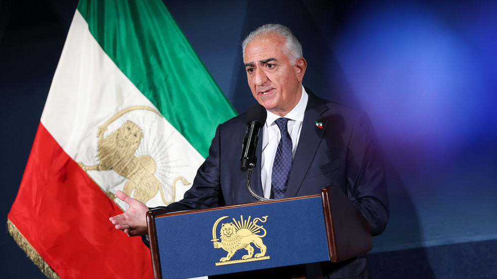 Syn posledného šáha povedal ruským vtipkárom, že Európa by sa mala pripojiť ku „križáckej výprave“ proti Iránu