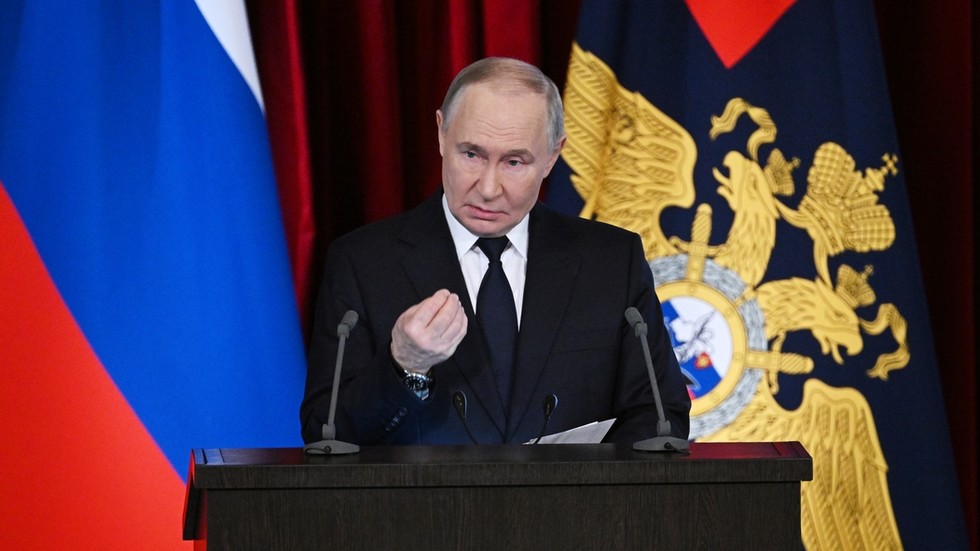 „Vrtenie psom“: Putin sa vysmieva vzťahu medzi EÚ a Ukrajinou