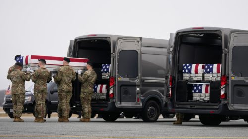 Americkí zákonodarcovia sa obávajú, že Trump by mohol poslať pozemné jednotky do Iránu