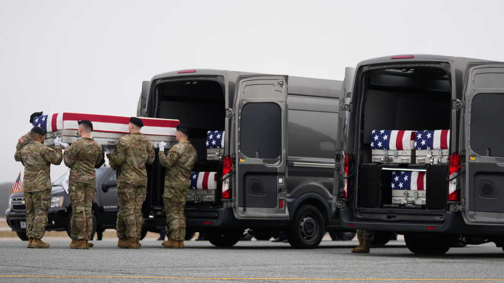 Americkí zákonodarcovia sa obávajú, že Trump by mohol poslať pozemné jednotky do Iránu