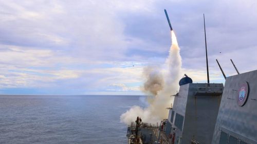 USA míňajú „roky“ munície vo vojne s Iránom – FT