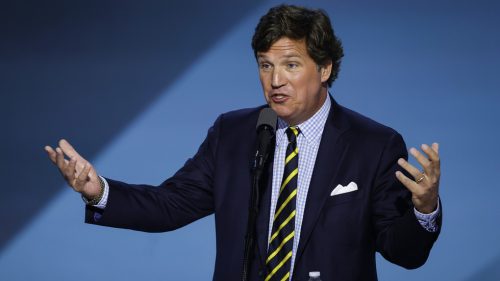 Obávam sa o bezpečnosť Tuckera Carlsona – John Kiriakou