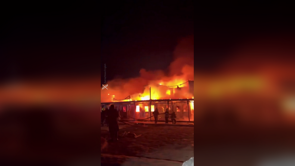 Afganistan obviňuje Pakistan zo zabitia 400 ľudí pri útoku na nemocnicu (VIDEO)