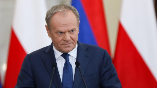 Tusk tvrdí, že Poľsko hrozí reálnou hrozbou odchodu z EÚ.
