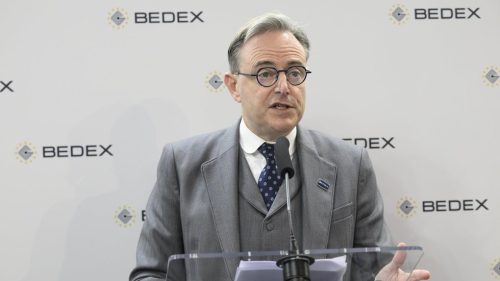 Belgický premiér kritizovaný za výzvu na normalizáciu vzťahov s Ruskom