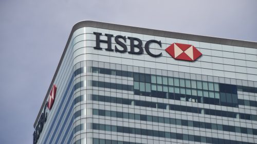 Veľká britská banka nahradí ľudských pracovníkov umelou inteligenciou – Bloomberg