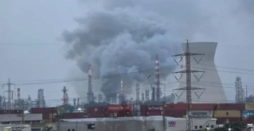 Iránska raketa zasiahla ropné rafinérie v Haife