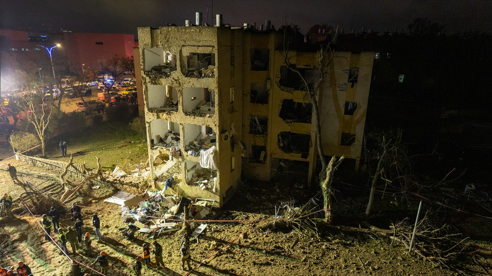 Trump požaduje, aby Irán otvoril Hormuzský prieliv do 48 hodín po tom, čo rakety zasiahli Izrael Trump požaduje, aby Irán otvoril Hormuzský prieliv do 48 hodín po tom, čo rakety zasiahli Izrael