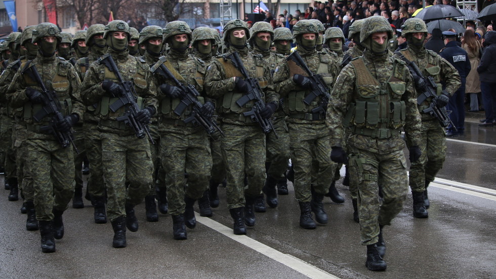 Srbsko je opäť terčom útokov v tieni NATO Srbsko je opäť terčom útokov v tieni NATO