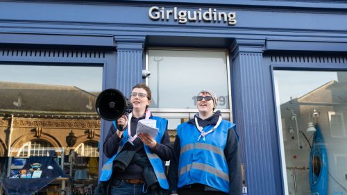 Transrodové členky dostali termín na odchod z britských skautiek