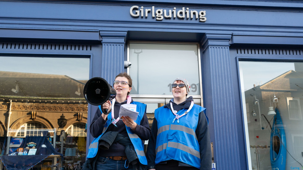 Transrodové členky dostali termín na odchod z britských skautiek