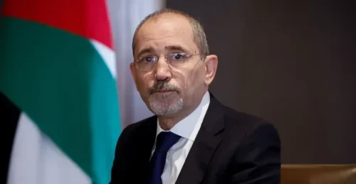 Jordánsko tvrdí, že jeho územie zasiahlo 240 iránskych rakiet a dronov