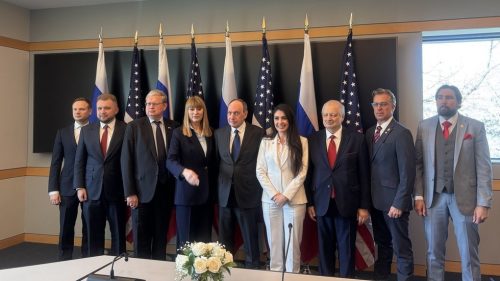 Americký zákonodarca po rozhovoroch s ruskými poslancami presadzuje „podporu dialógu“