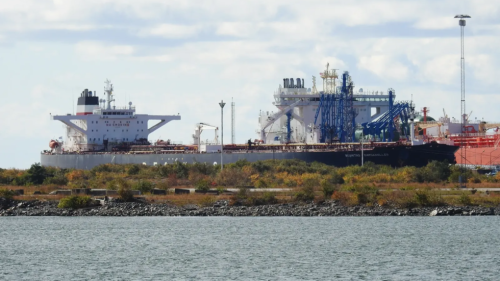 Turecký tanker, ktorý Ukrajina zapísala na čiernu listinu, zasiahol dron, informovali médiá.