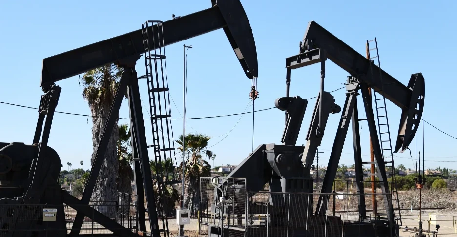 Cena ropy prudko vzrástla, útoky Hútíov prehlbujú konflikt na Blízkom východe - REUTERS