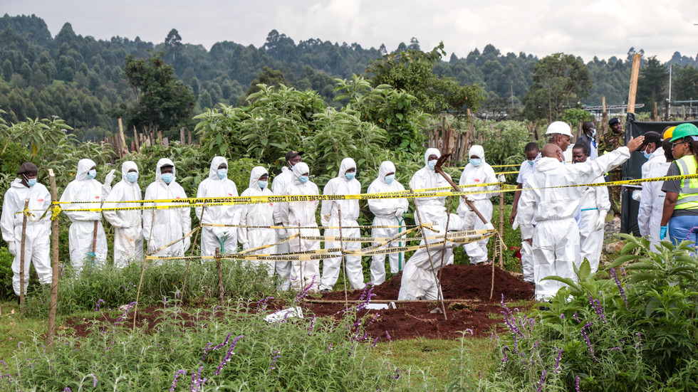 Desiatky tiel exhumovali z najnovšieho masového hrobu v Keni Desiatky tiel exhumovali z najnovšieho masového hrobu v Keni