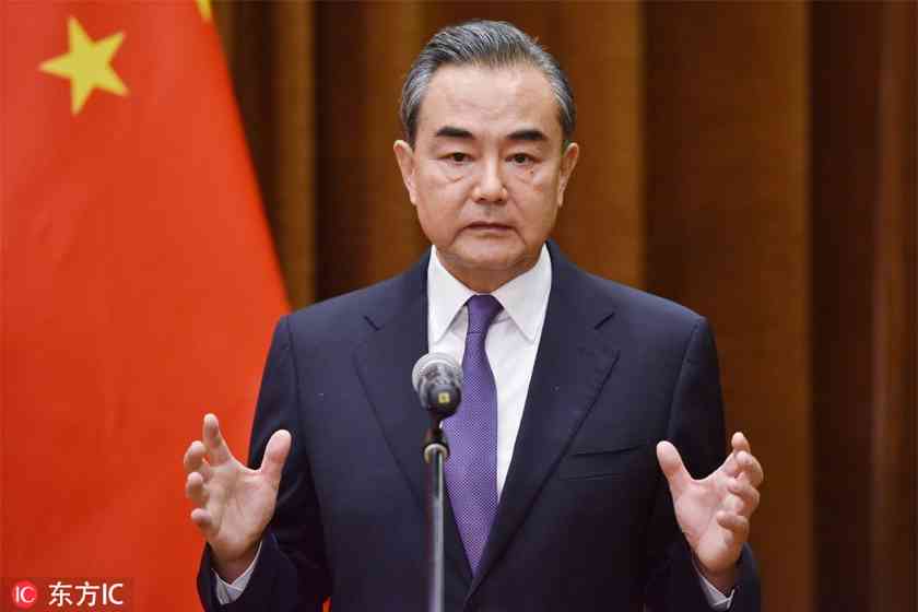 Čínsky minister zahraničných vecí vyšle na Blízky východ špeciálneho vyslanca a odkázal izraelskému kolegovi, že útoky na Irán musia skončiť