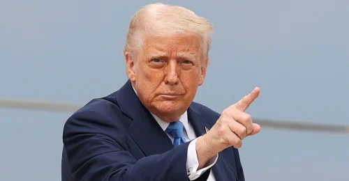 Trump tvrdí, že iránsky prezident žiada o prímerie