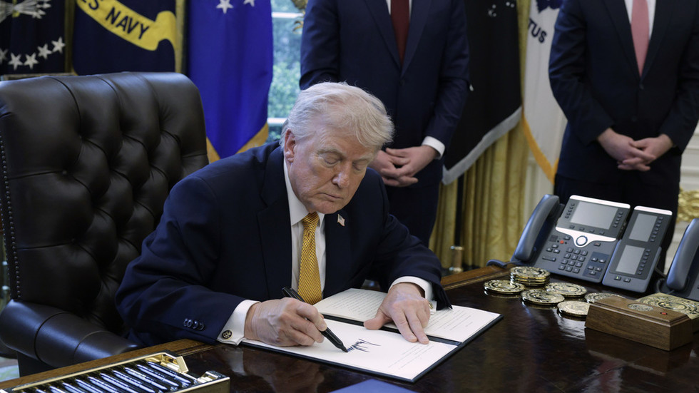 Demokrati žalujú Trumpa kvôli obmedzeniam hlasovania