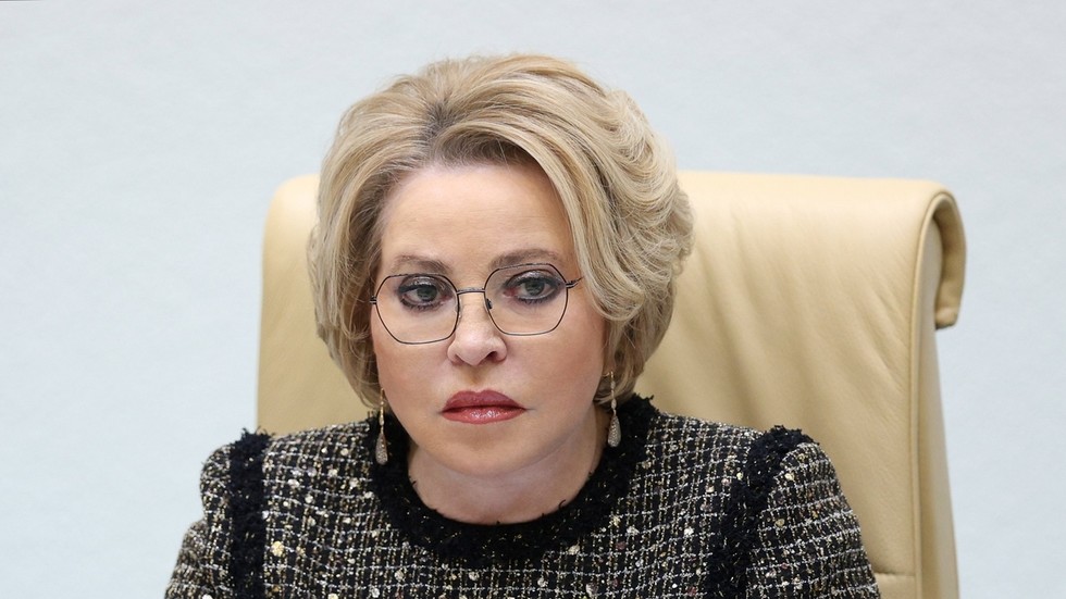 Najvyšší senátor vysvetľuje, prečo Rusko neunesie Zelenského Najvyšší senátor vysvetľuje, prečo Rusko neunesie Zelenského