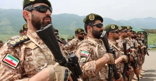 Irán hrozí „drvivou porážkou“ v prípade invázie USA