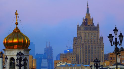 Rusko odsudzuje „nezákonnú a nevyprovokovanú agresiu“ USA a Izraela proti Iránu