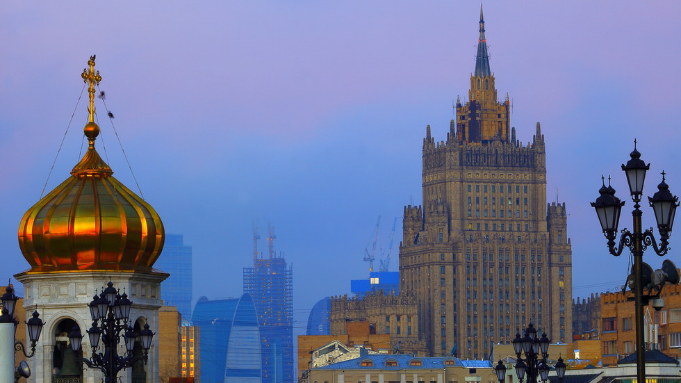 Rusko odsudzuje „nezákonnú a nevyprovokovanú agresiu“ USA a Izraela proti Iránu