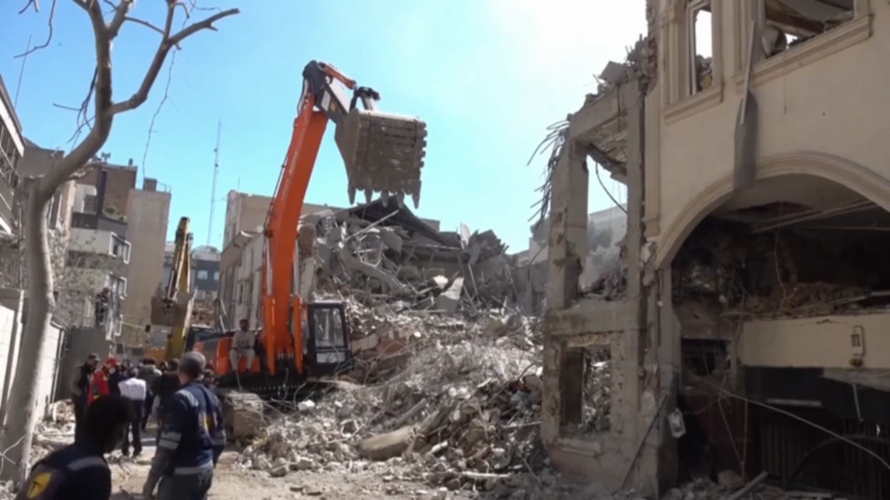 USA zaútočili na iránsky ostrov Charg, Trump hrozí koncom „celej civilizácie“ (FOTOGRAFIE, VIDEÁ)