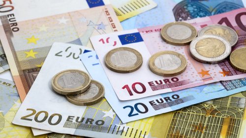 Nemecké vojenské výdavky prudko rastú uprostred rastúceho deficitu