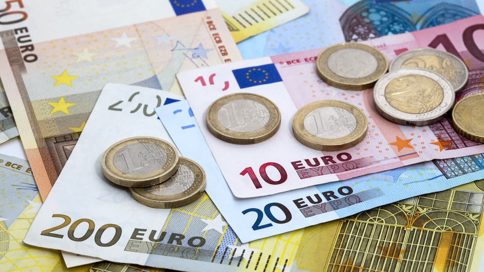 Nemecké vojenské výdavky prudko rastú uprostred rastúceho deficitu Nemecké vojenské výdavky prudko rastú uprostred rastúceho deficitu