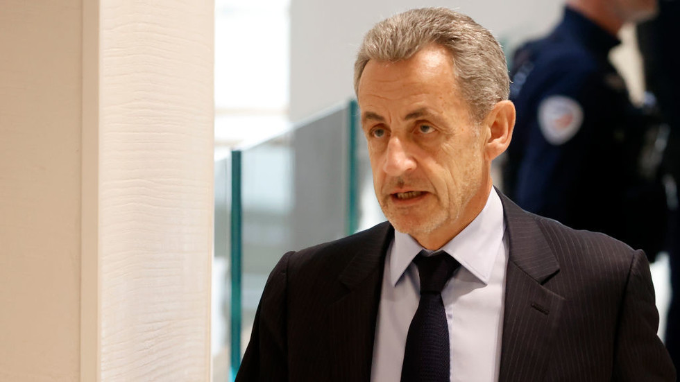 Sarkozy popiera, že by od Kaddáfího vzal „jediný cent“ Sarkozy popiera, že by od Kaddáfího vzal „jediný cent“