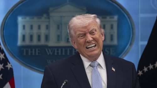 Prieskum ukazuje, že väčšina Španielov vníma USA ako hrozbu