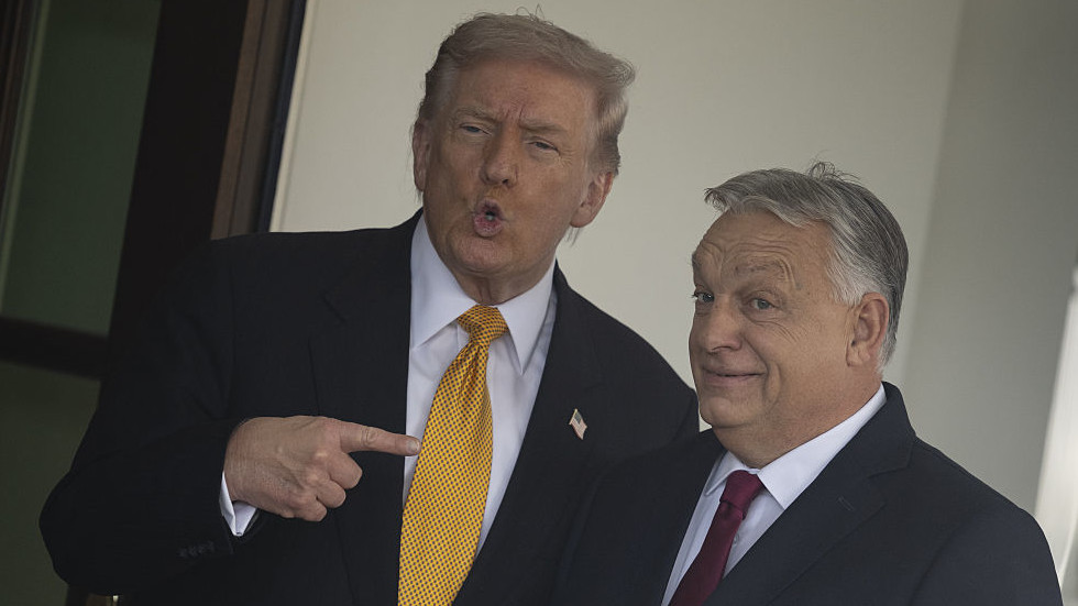 „Choďte voliť Orbána,“ odkazuje Trump Maďarom