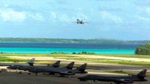 Spojené kráľovstvo pozastavilo odovzdanie ostrovov v Indickom oceáne Mauríciu kvôli obavám USA