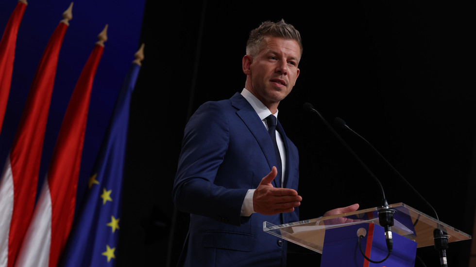 Nový maďarský líder čelí okamžitej realite Nový maďarský líder čelí okamžitej realite