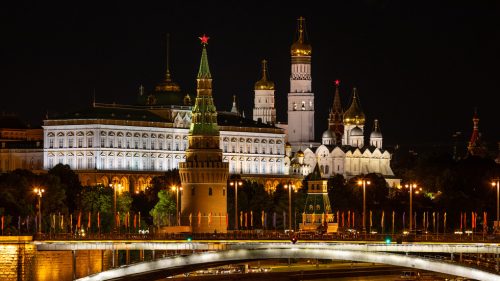 Kremeľ reaguje na Orbánovu porážku v maďarských voľbách