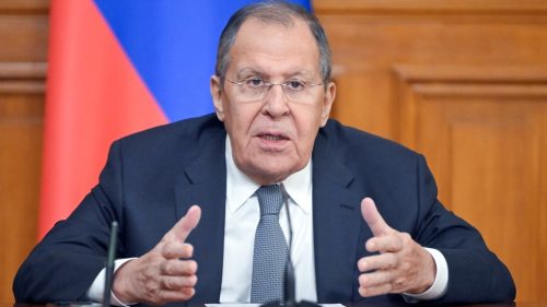 Lavrov vyzýva na ukončenie „volebného neokolonializmu“