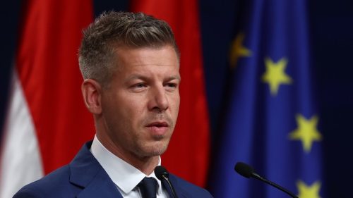 Nastupujúci maďarský premiér sľubuje tvrdý zásah proti kritickým médiám
